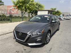 نيسان ألتيما